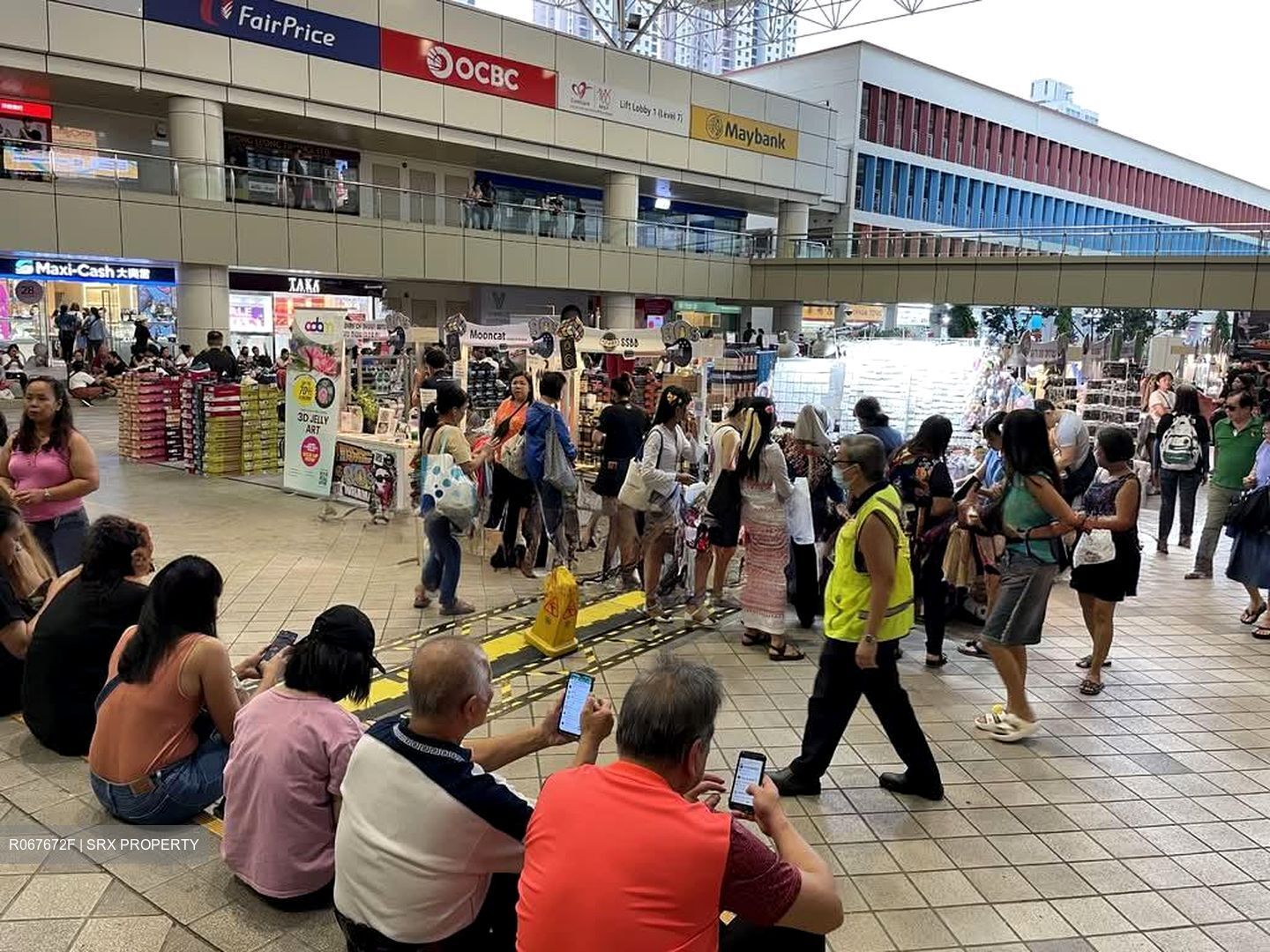 Hdb Hub (D12), Shop House #532053981
